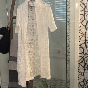Chico’s white eyelet long duster. Size O. Excellent condition.